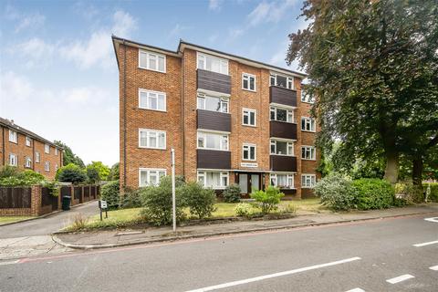 27 Kenmore Close, Richmond, TW9 3JG