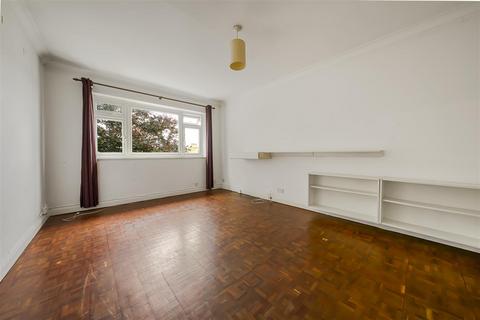 27 Kenmore Close, Richmond, TW9 3JG