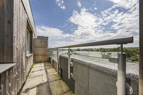 54 Garden Road, Richmond, TW9 4NR