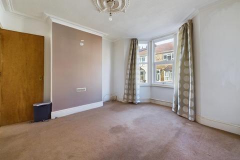 4 bedroom terraced house for sale, Edgeware Road, Staple Hill BS16