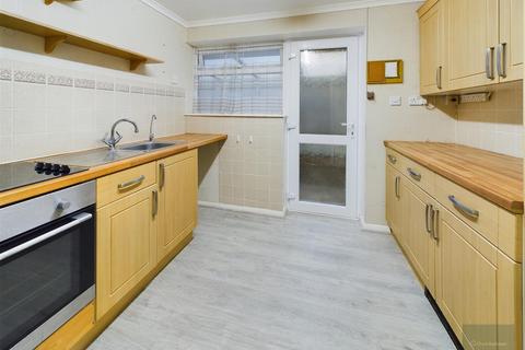 6 Elms Cross Drive, Bradford-on-avon, BA15 2EH