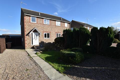 2 bedroom semi-detached house for sale, Blackthorn Close, Newport, Brough