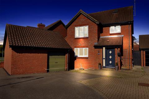 5 bedroom detached house for sale, Downhall Park Way, Rayleigh, SS6