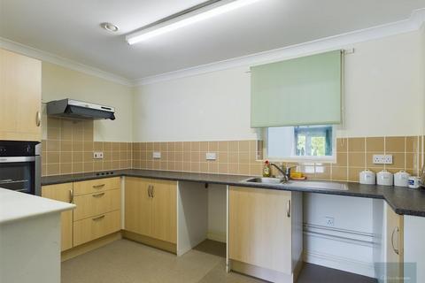 2 bedroom apartment for sale, Florence Court, Trowbridge BA14