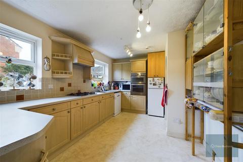 5 bedroom detached house for sale, Cornbrash Rise, Trowbridge BA14