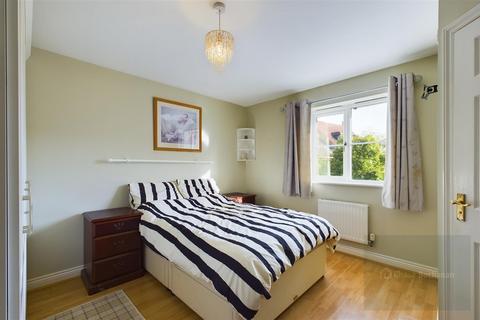 3 Cygnet Way, Staverton, Trowbridge, BA14 8UU