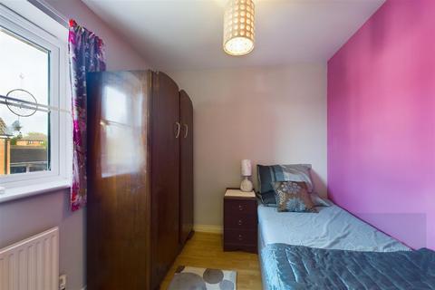 3 Cygnet Way, Staverton, Trowbridge, BA14 8UU
