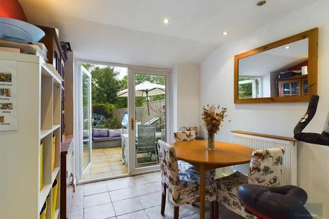 15 Innox Road, Trowbridge, BA14 9AT