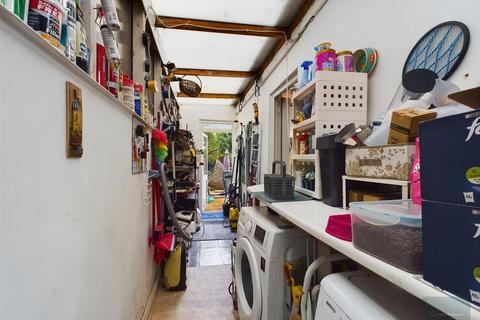 15 Innox Road, Trowbridge, BA14 9AT