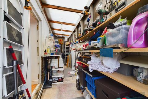 15 Innox Road, Trowbridge, BA14 9AT