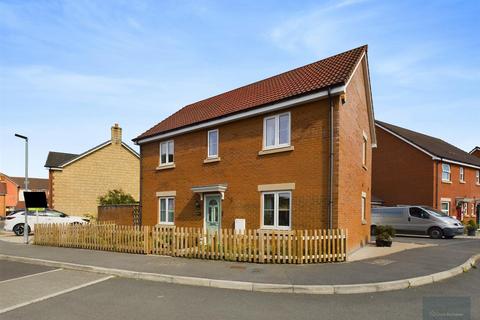 4 bedroom house for sale, Gundy Grove, Trowbridge BA14