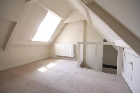 2 bedroom cottage for sale, Mill Road, Salisbury