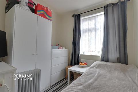 2 bedroom maisonette for sale, Greenford, UB6