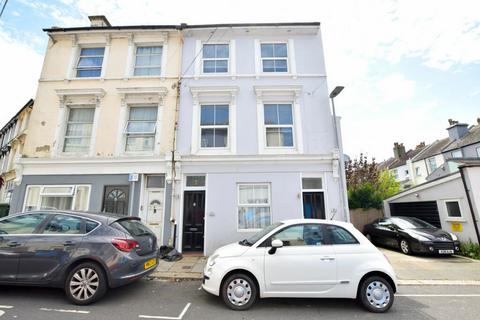 1 bedroom flat for sale, Hughenden Road, Hastings, East Sussex, TN34 3TG