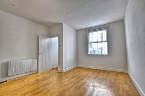 1 bedroom flat for sale, Hughenden Road, Hastings, East Sussex, TN34 3TG