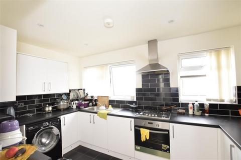 3 bedroom flat for sale, Bilsby Lodge, Wembley