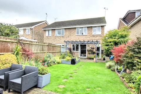 3 bedroom semi-detached house for sale, Laburnum Way, Haywards Heath, RH16