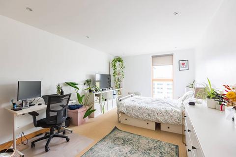 3 bedroom flat for sale, Frances Wharf, Limehouse, London, E14