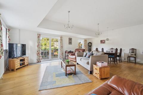 Elm Cottage Farnham Lane, Farnham Royal, Slough, SL2 3SE