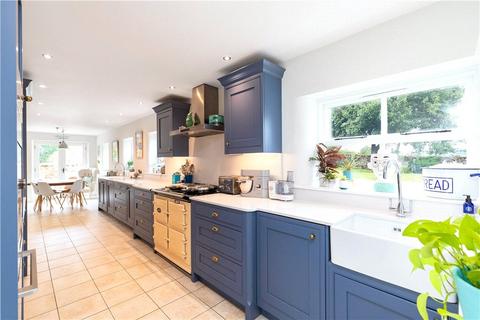 4 bedroom link detached house to rent, Farnley Lane, Farnley, Otley, North Yorkshire, LS21