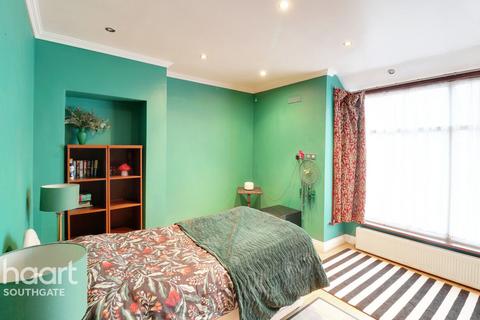 3 bedroom end of terrace house for sale, Ladbroke Road, London