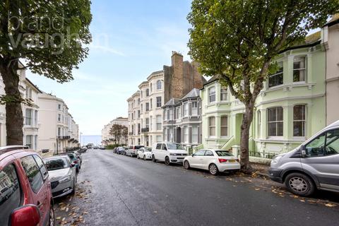 3 bedroom flat for sale, Eaton Place, Brighton, BN2