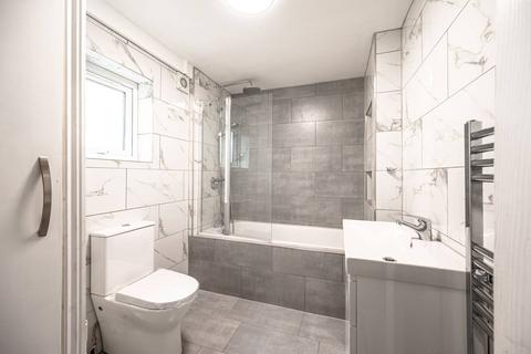 23a Brownlow Road, London, N3 1NA