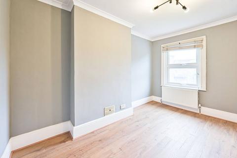 23a Brownlow Road, London, N3 1NA
