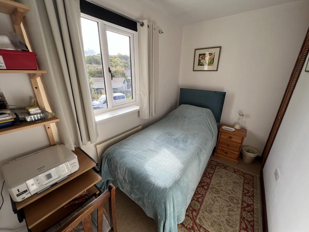 Front Single Bedroom 3
