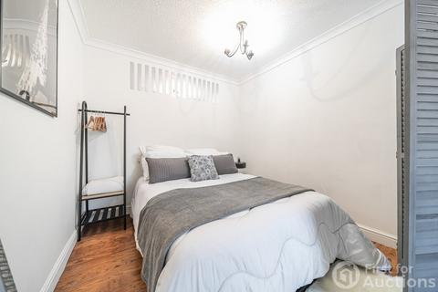 Studio for sale, Ryeland Close, Yiewsley, West Drayton