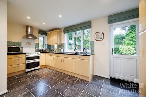 35 Campbell Road, Woodley, Reading, RG5 3NB