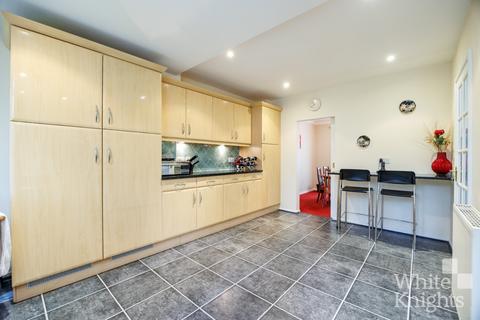 35 Campbell Road, Woodley, Reading, RG5 3NB