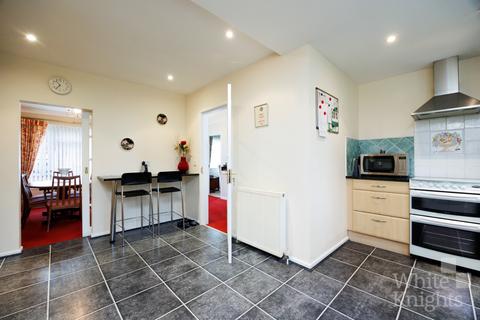 35 Campbell Road, Woodley, Reading, RG5 3NB