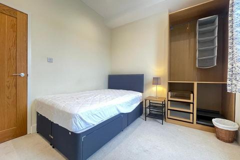 2 bedroom apartment to rent, Bristol Road, Brighton BN2