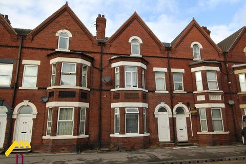 2 bedroom flat to rent, Balby Road, Doncaster DN4