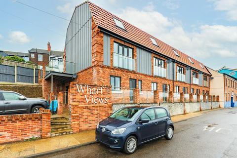 3 bedroom end of terrace house for sale, Riverside Road, Gorleston