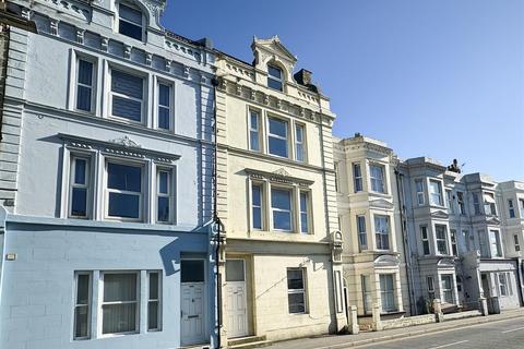 2 bedroom ground floor flat for sale, Queens Road, Hastings TN34