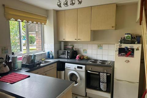 1 bedroom terraced house for sale, Kingfisher Close, Farnborough GU14