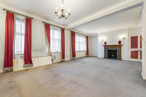 4 bedroom flat for sale, Wellington Road, St John's Wood, NW8