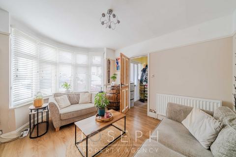 74 Ashcroft Road, Ipswich, IP1 6AD