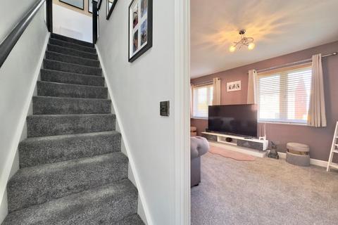 3 bedroom link detached house for sale, Newsome Close, Wombwell, Barnsley, South Yorkshire