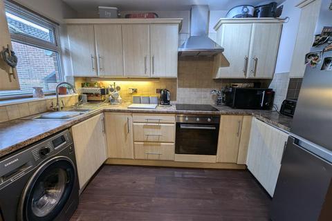 57 Amiens Close, Darlington, DL3 0UL