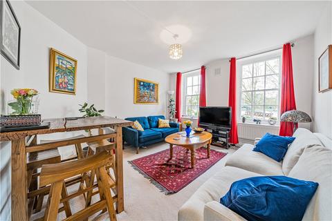 3 bedroom apartment for sale, Vicarage Crescent, London