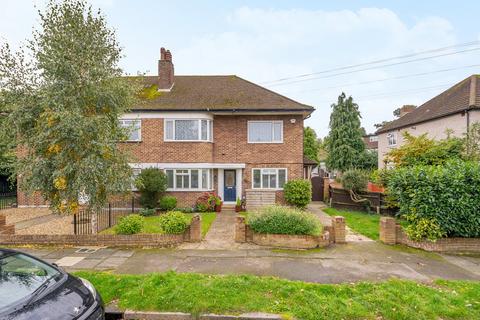 3 bedroom maisonette for sale, Burwood Avenue, Bromley, BR2