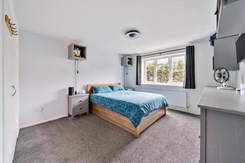 1 bedroom flat for sale, Ashford,  Surrey,  TW15