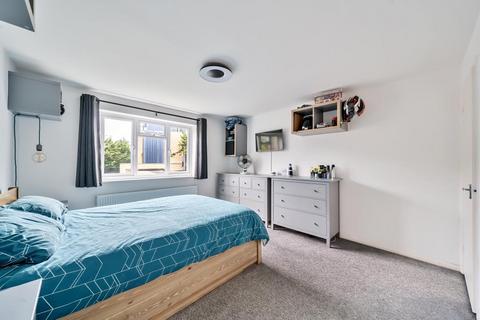 1 bedroom flat for sale, Ashford,  Surrey,  TW15