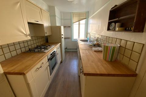 2 bedroom flat to rent, Brunswick Terrace, HOVE, BN3