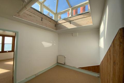 2 bedroom flat to rent, Brunswick Terrace, HOVE, BN3