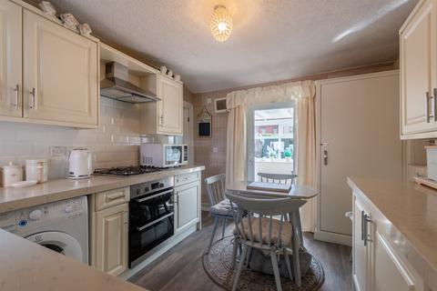 2 bedroom house for sale, Beechwood Crescent, Burley