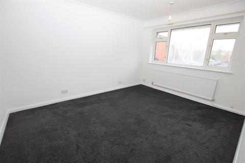 2 bedroom maisonette to rent, Iron Mill Lane, Crayford, Dartford